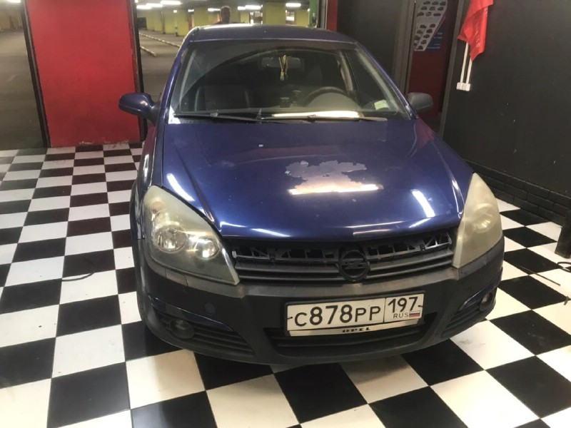 Замена лобового стекла Opel Astra H
