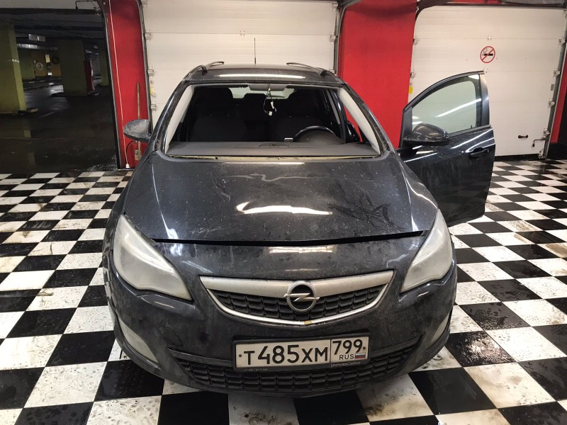 Замена лобового стекла Opel Astra J