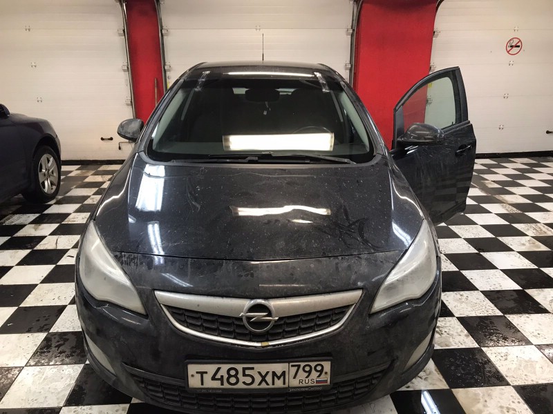 Замена лобового стекла Opel Astra J