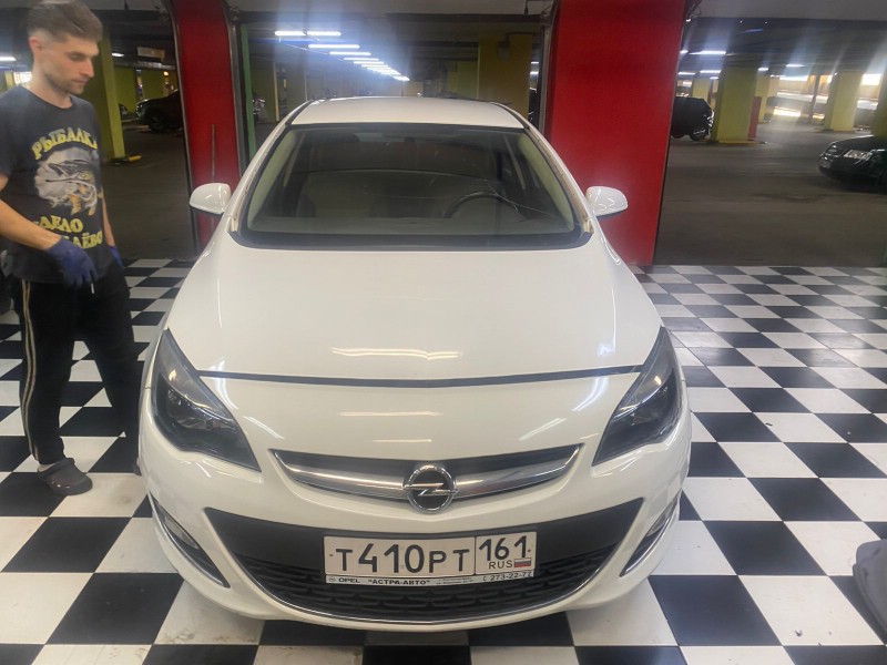 Замена лобового стекла Opel Corsa