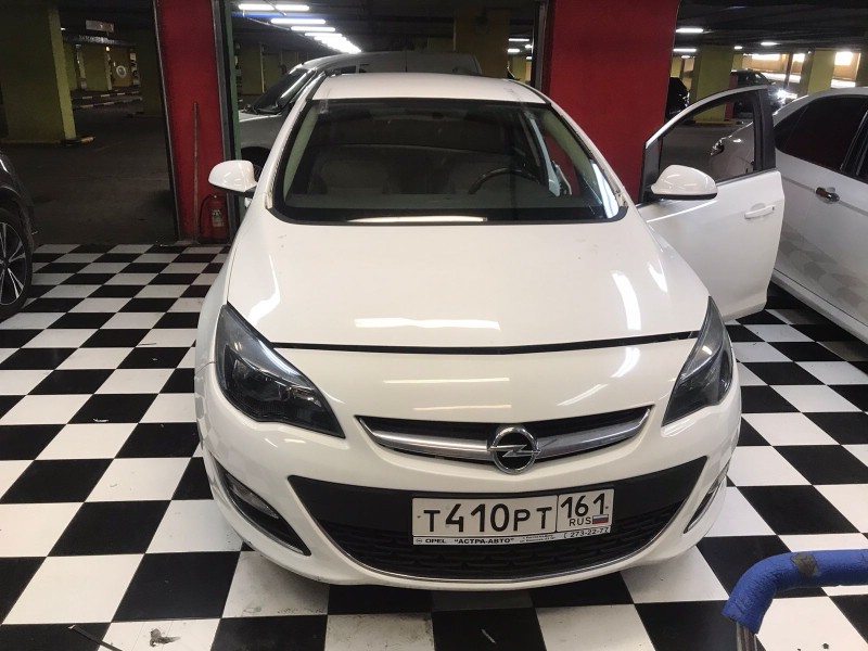 Замена лобового стекла Opel Corsa