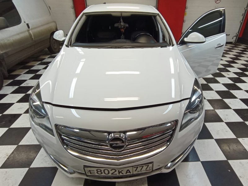Замена лобового стекла Opel Insignia