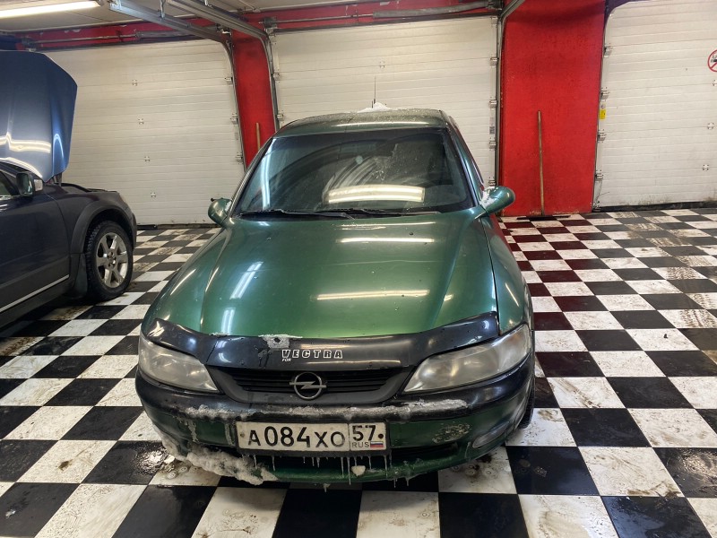 Замена лобового стекла Opel Vectra