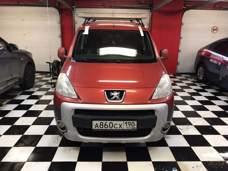 Замена лобового стекла Peugeot Partner