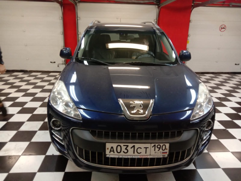 Замена лобоовго стекла Peugot 4007