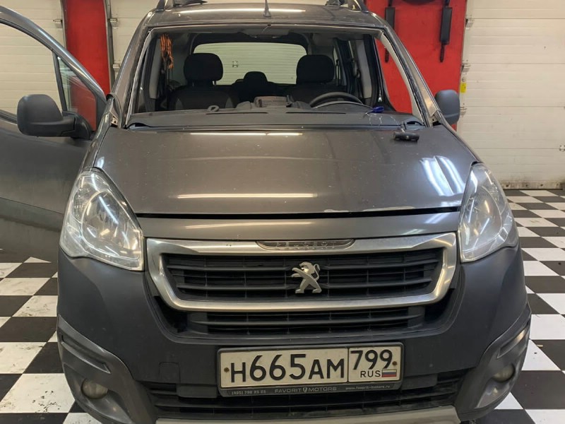 Замена лобового стекла Peugot Partner