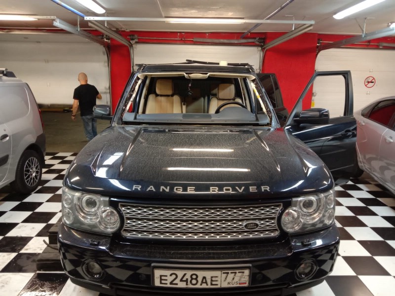 Замена лобового стекла Range Rover