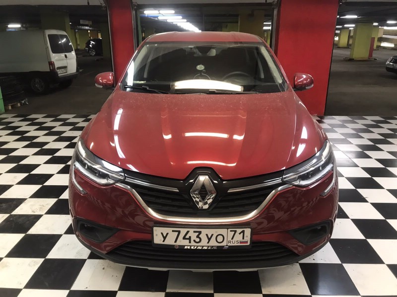 Замена лобового стекла Renault Arkana
