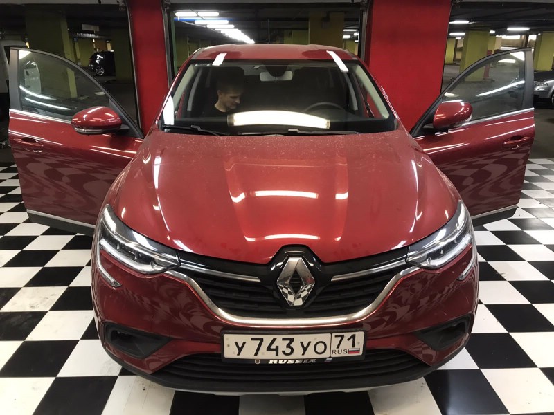 Замена лобового стекла Renault Arkana