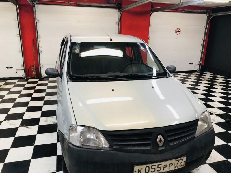 Замена лобового стекла Renault Logan