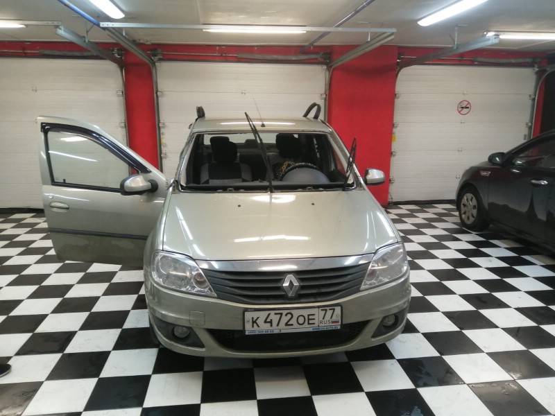 Замена лобового стекла Renault Logan