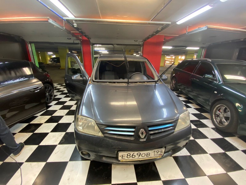 Замена лобового стекла Renault Logan