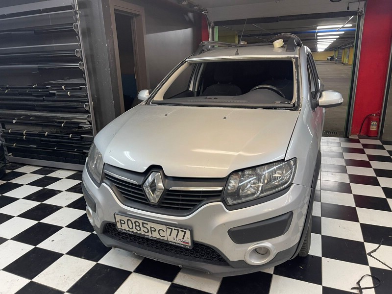 Замена лобового стекла Renault Sandero Stepway