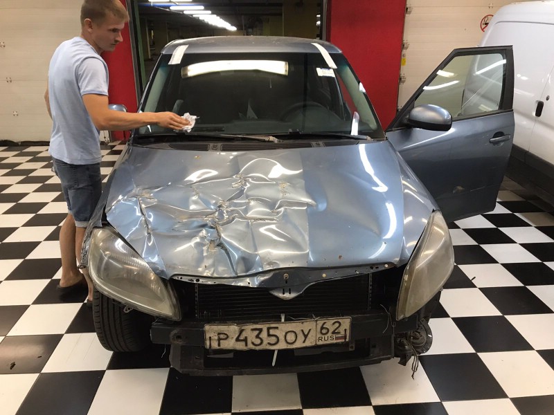 Замена лобового стекла Skoda Octavia A7