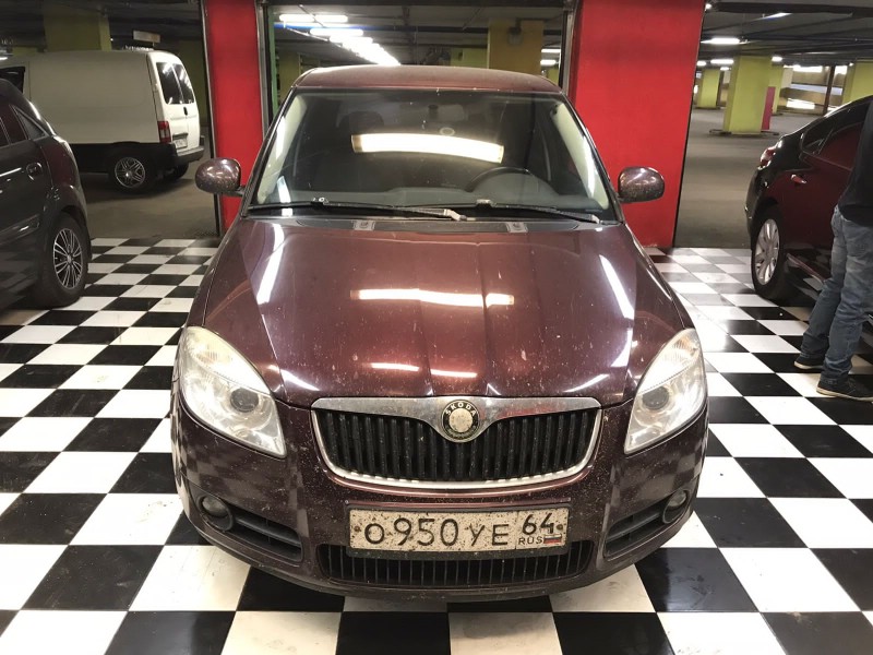 Замена лобового стекла Skoda Octavia A7