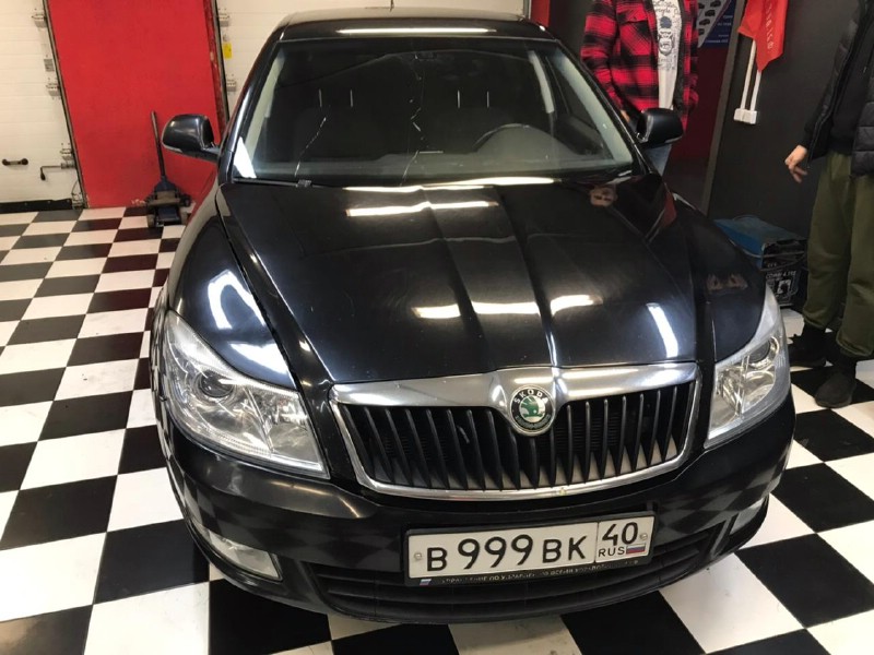 Замена лобового стекла Skoda Octavia