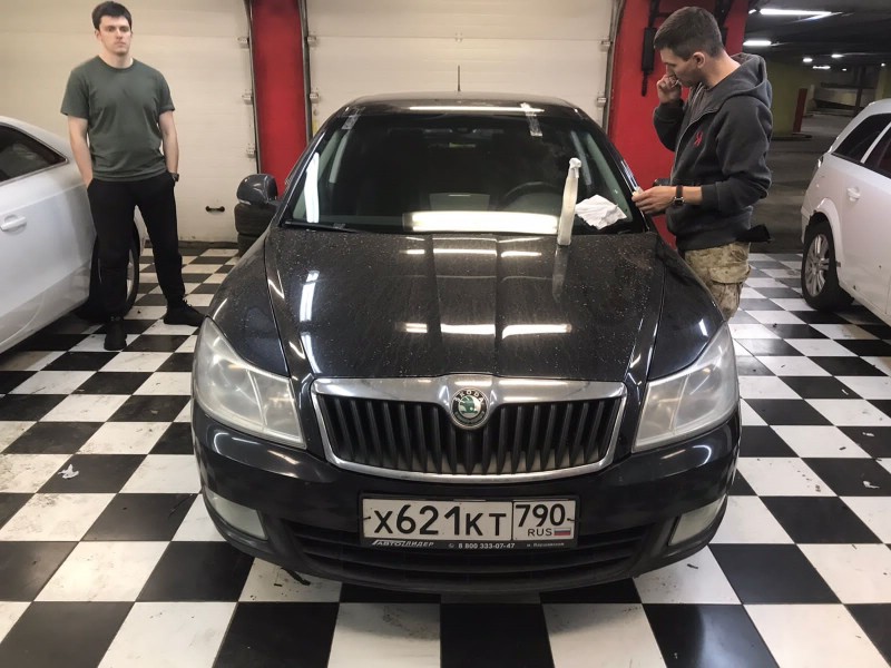 Замена лобового стекла Skoda Octavia