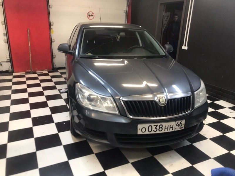 Замена лобового стекла Skoda Octavia