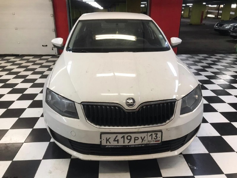Замена лобового стекла Skoda Octavia A7