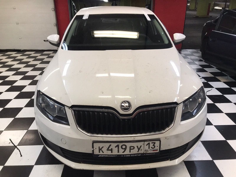 Замена лобового стекла Skoda Octavia A7