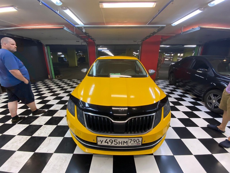 Замена лобового стекла Skoda Octavia A7