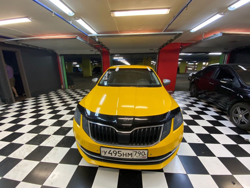 Замена лобового стекла Skoda Octavia A7