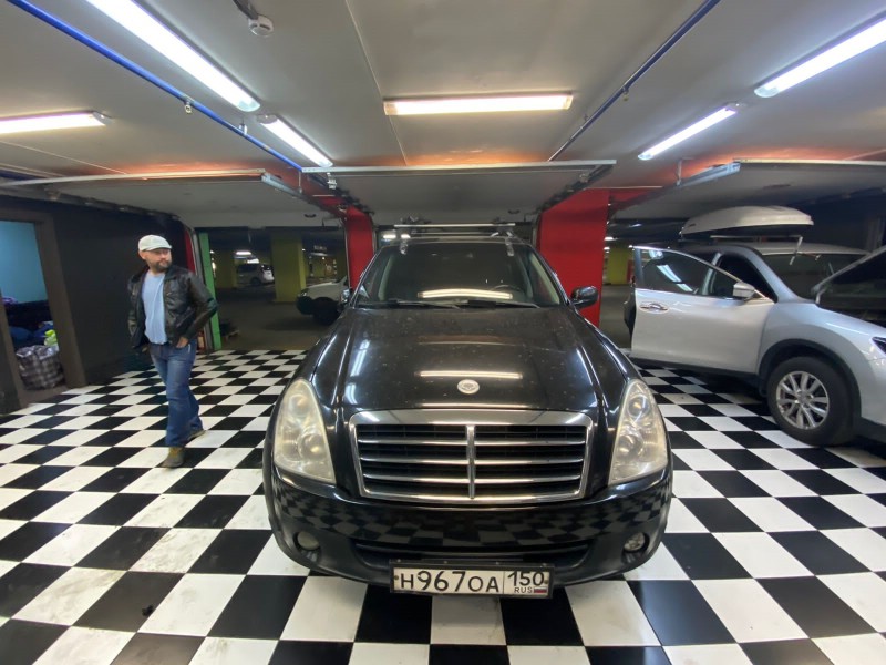 Замена лобового стекла SsangYong Rexton