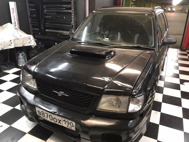 Замена лобового стекла Subaru Forester