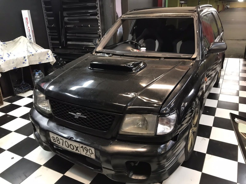 Замена лобового стекла Subaru Forester