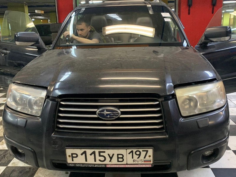 Замена лобоовго стекла Subaru Forester