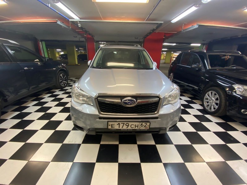 Замена лобового стекла Subaru Forester
