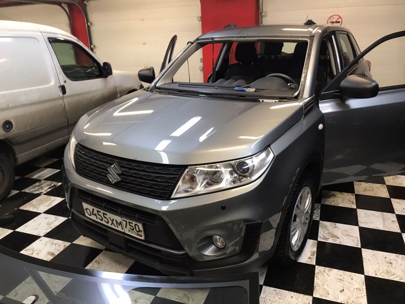 Замена лобового стекла Suzuki Vitara