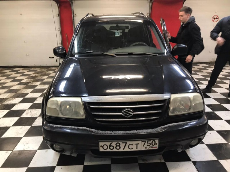 Замена лобового стекла Suzuki Xl7