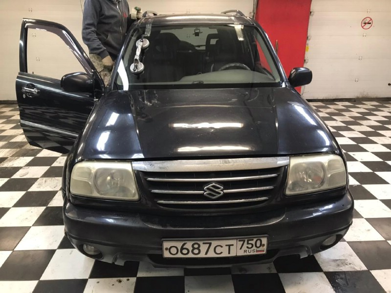 Замена лобового стекла Suzuki Xl7