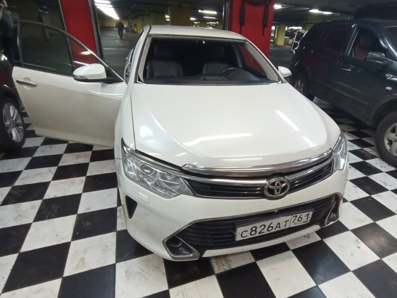 Замена лобового стекла Toyota Camry