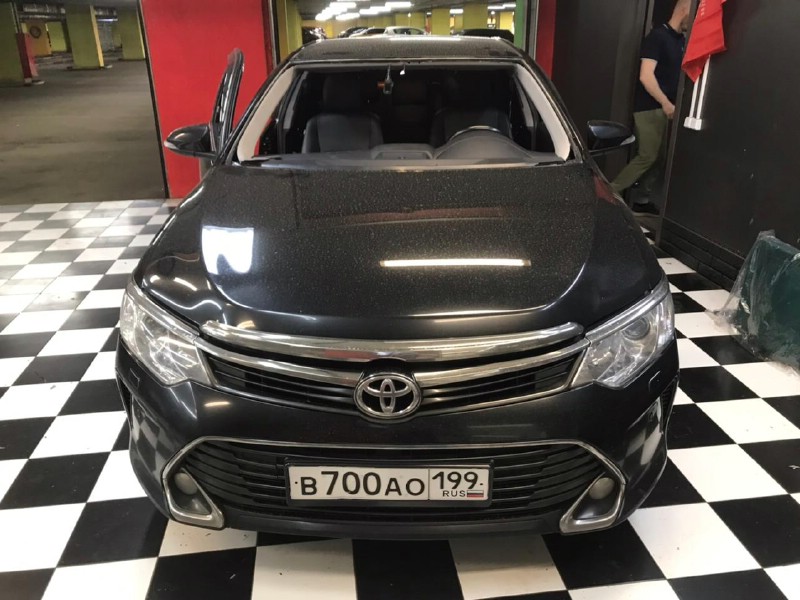 Замена лобового стекла Toyota Camry