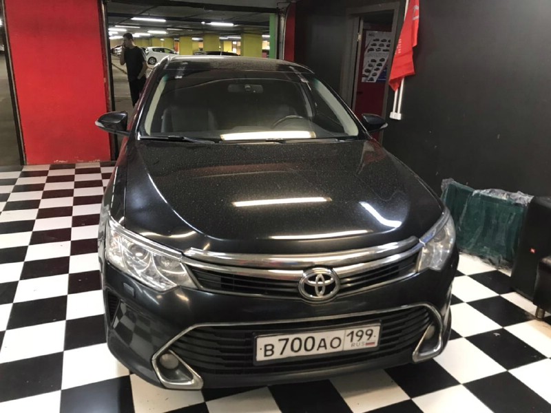Замена лобового стекла Toyota Camry