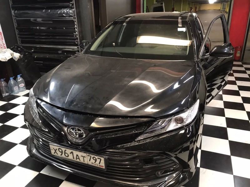 Замена лобового стекла Toyota Camry