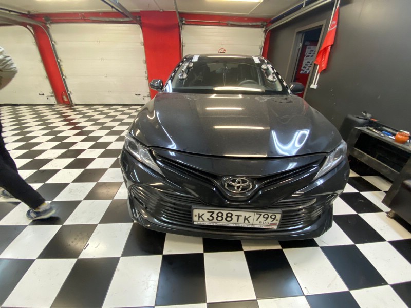 Замена лобового стекла Toyota Camry