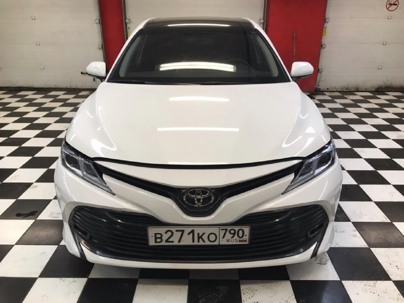 Замена лобового стекла Toyota Camry