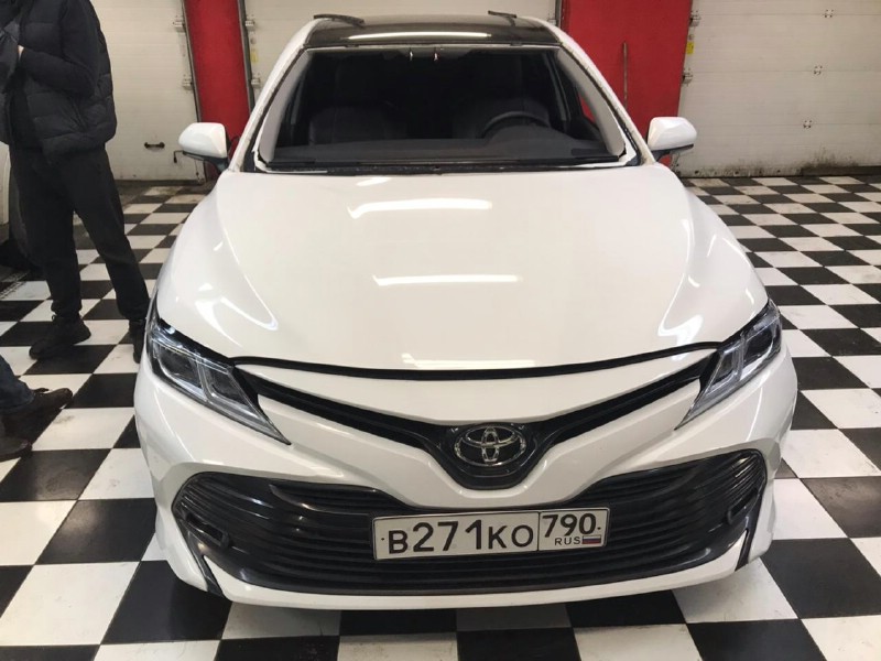 Замена лобового стекла Toyota Camry