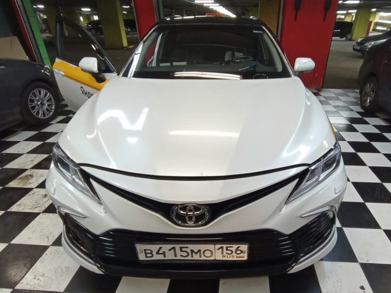 Замена лобового стекла Toyota Camry