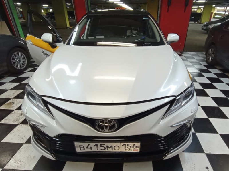 Замена лобового стекла Toyota Camry