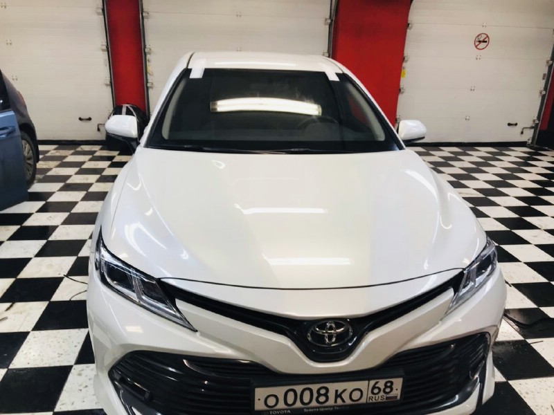 Замена лобового стекла Toyota Camry XV70