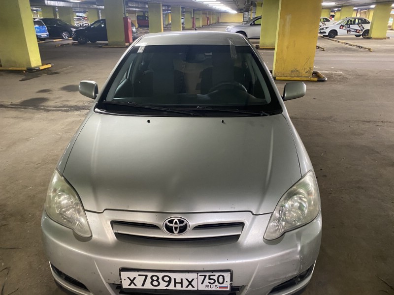 Замена лобоовго стекла Toyota Corolla HB e120