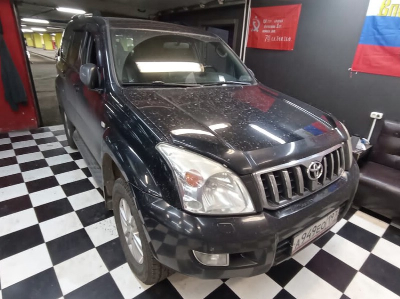 Замена лобового стекла Toyota Land Cruiser Prado 120