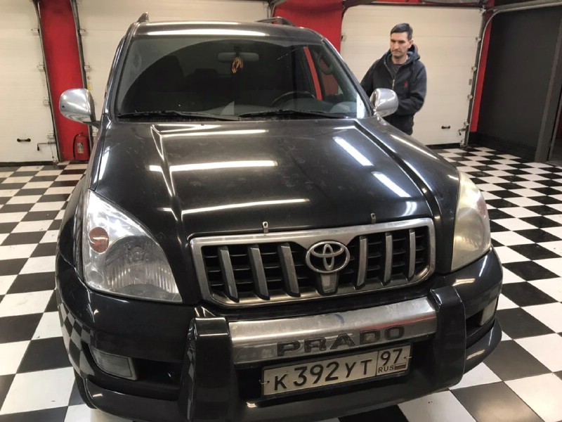 Замена лобового стекла Toyota Land Cruiser Prado 120