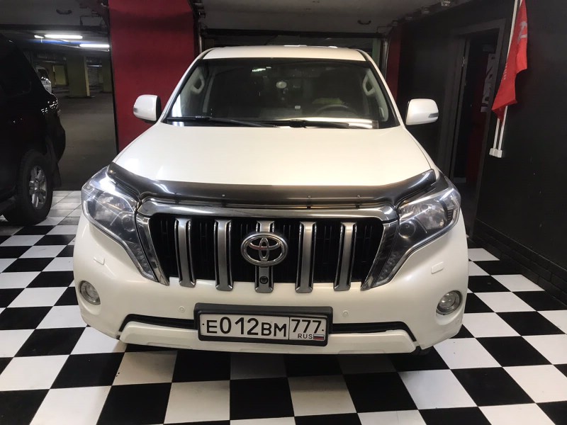 Замена лобового стекла Toyota Land Cruiser Prado