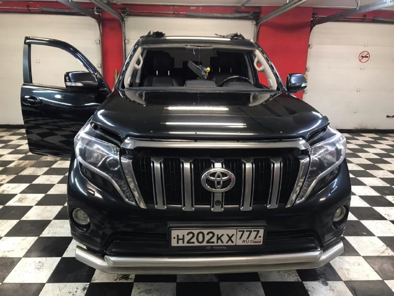 Замена лобового стекла Toyota Land Cruiser Prado