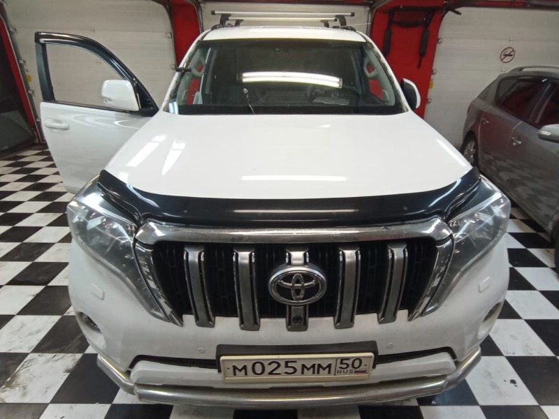 Замена лобового стекла Toyota Land Cruiser Prado